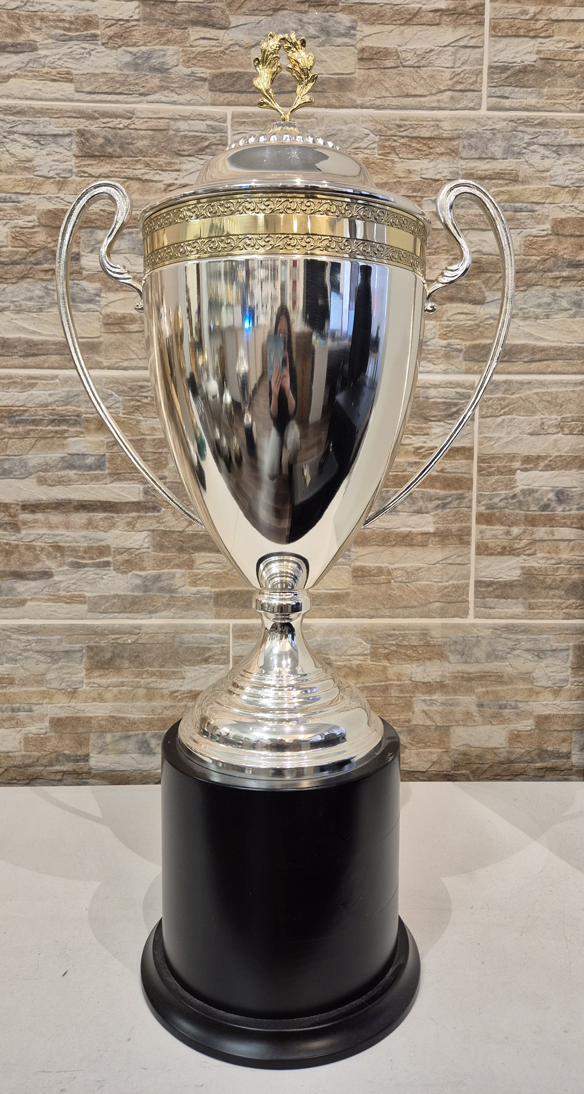 Glaspokale mit Gravur, Glastroph&auml;en, Glasawards, 3D Foto Glasgravur, Pokale:  Henkelpokal-London